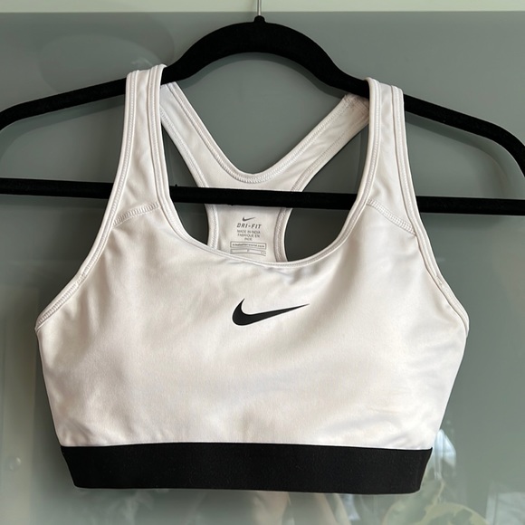 Nike Padded Sports Bra in White - Picture 1 of 2